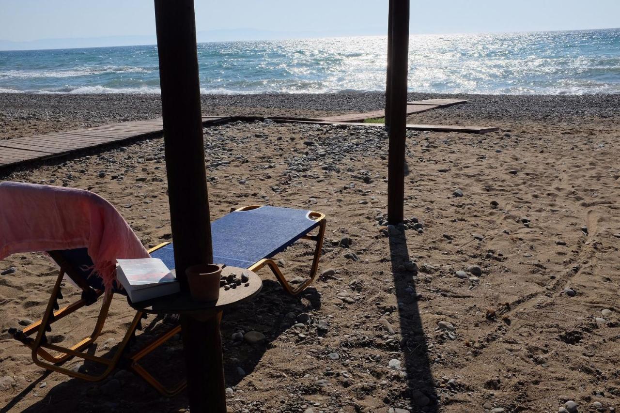 Analipsi Beach Front Villas - Happy Rentals Kásztro Kültér fotó
