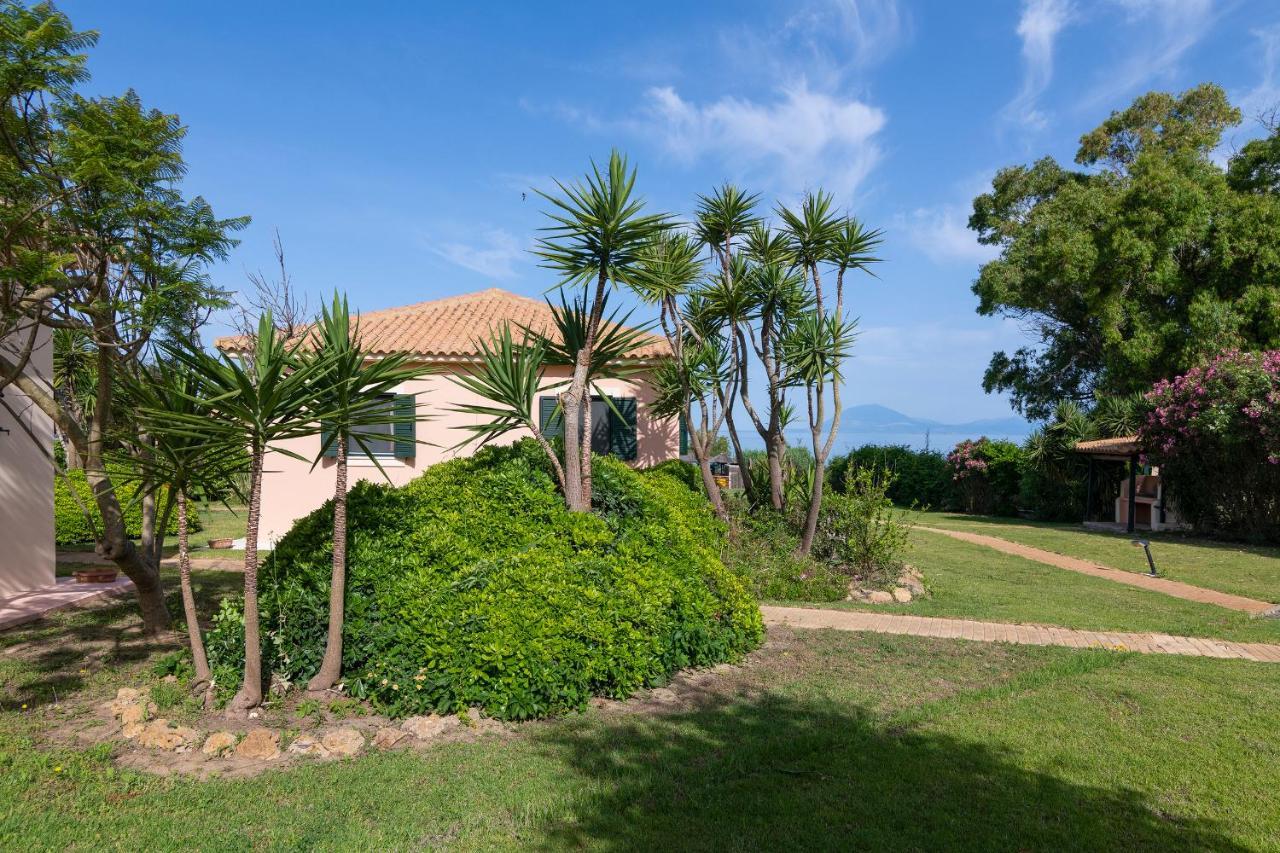 Analipsi Beach Front Villas - Happy Rentals Kásztro Kültér fotó